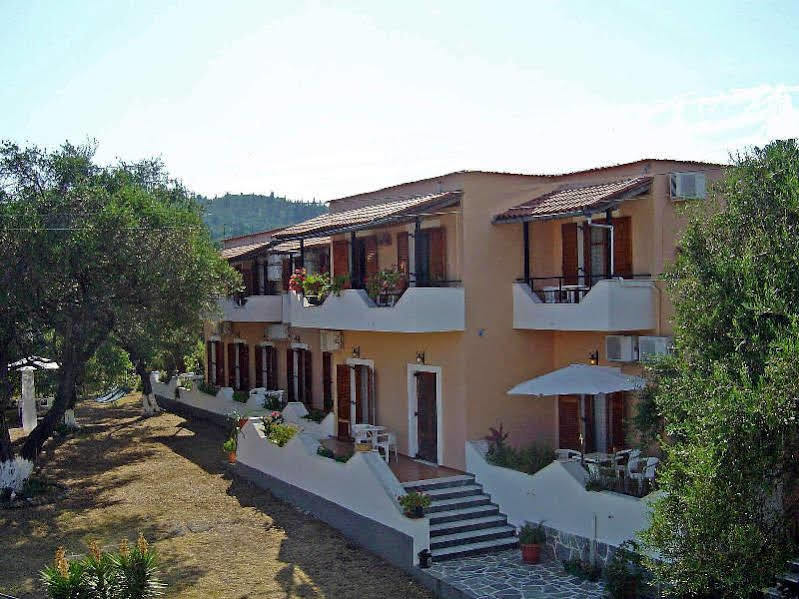דאסיה Reggis Apartments מראה חיצוני תמונה